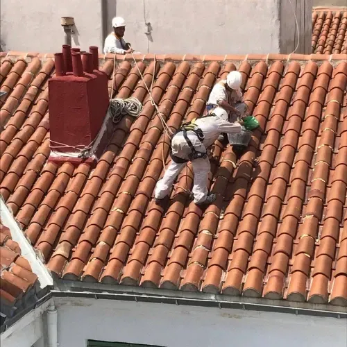 mantenimiento de cubiertas para comunidades de vecinos en Ponferrada